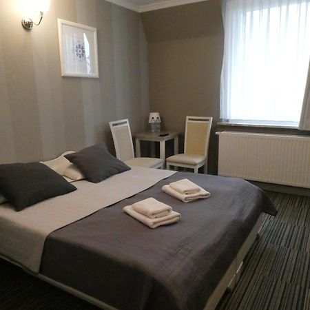 Hotel Niedzwiadek Вдзыдзе-Кишевске Экстерьер фото