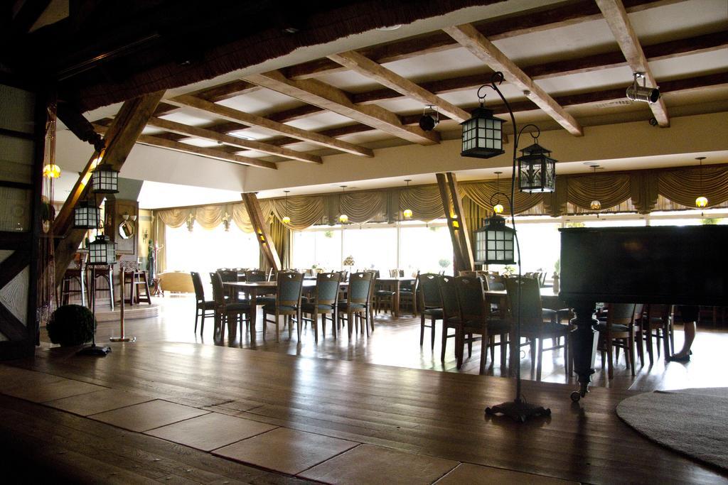Hotel Niedzwiadek Вдзыдзе-Кишевске Экстерьер фото