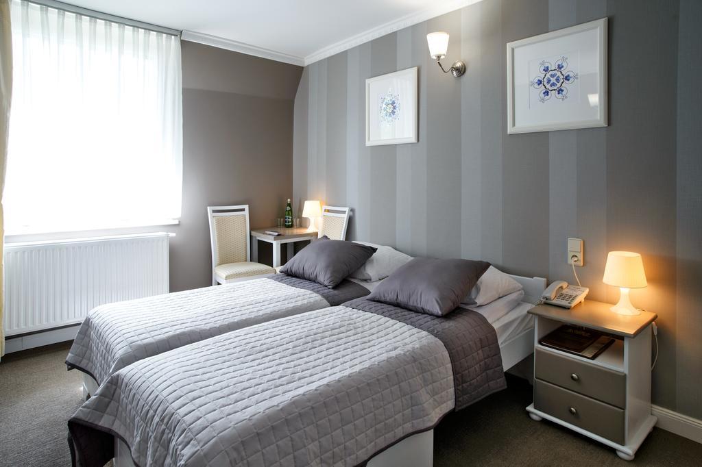 Hotel Niedzwiadek Вдзыдзе-Кишевске Экстерьер фото